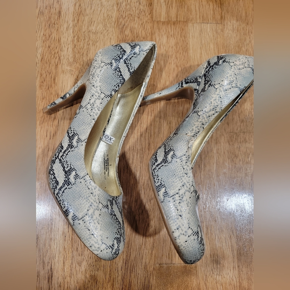 Women's heels